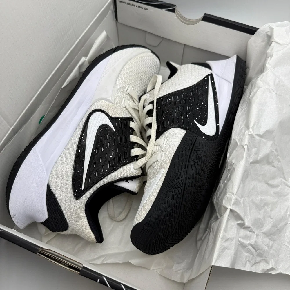 Nike Kyrie Low 2 TB Promo Mens Size 9.5 White Black Basketball Shoes CN9827-108